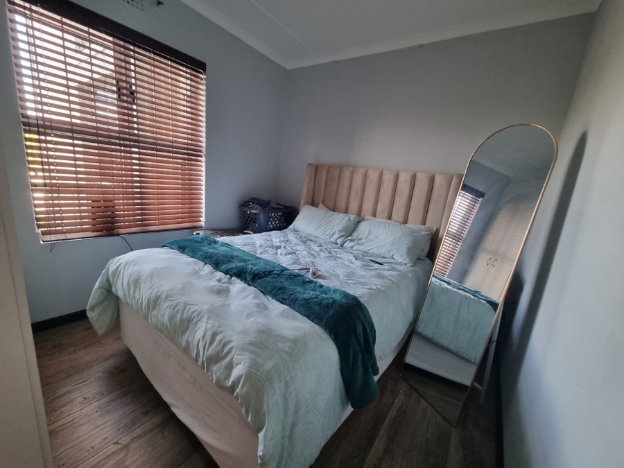 2 Bedroom Property for Sale in Buh Rein Estate Western Cape